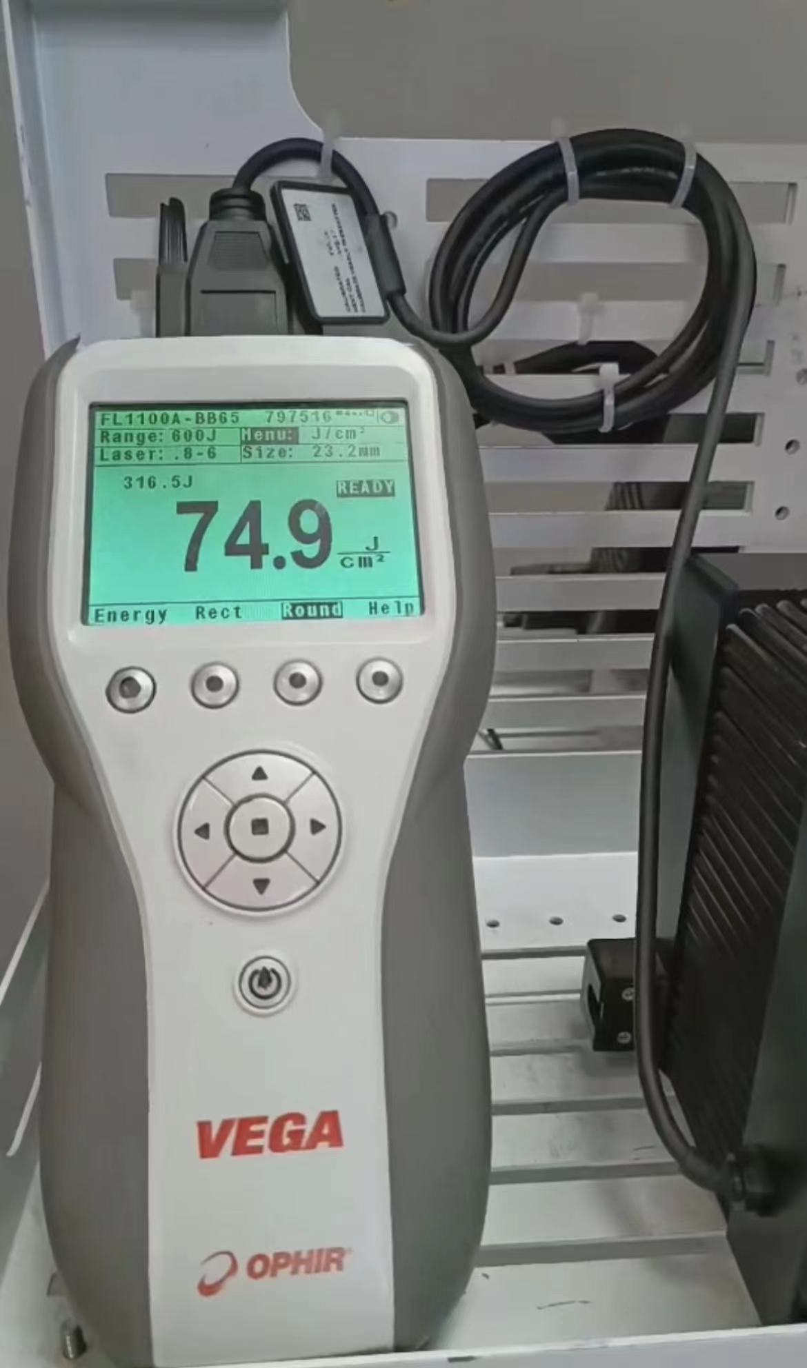 Original KM Machines Real Output Test Advantage (J/cm2)